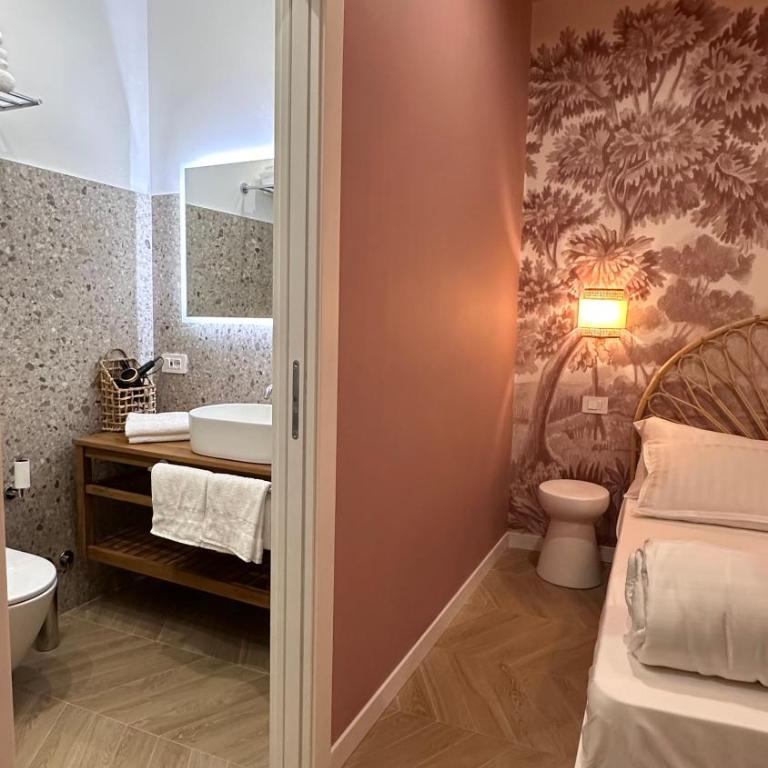 B&B Tor Vergata da Nonna Pina - Camera Matrimoniale con Bagno Privato - 1