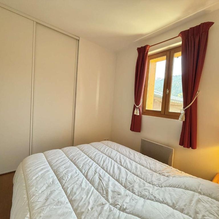Appartement lumineux avec balcon & parking, à 700m des pistes – 6 pers. - Appartement 2 Chambres - 13