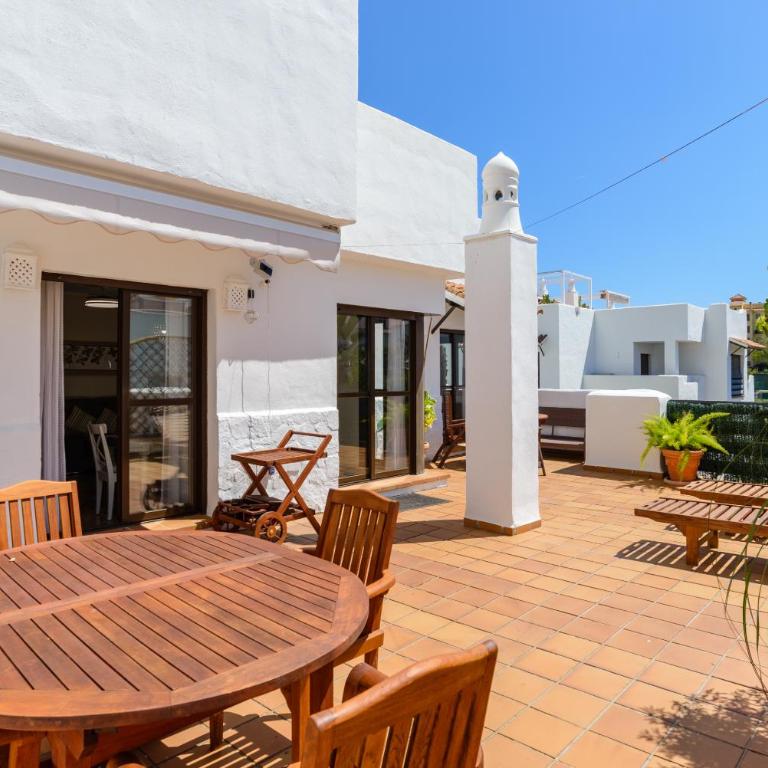 Golf Hills - Two-Bedroom Apartment - 21
