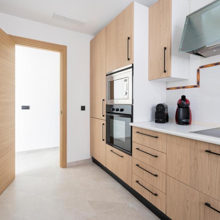 243-Fully Renovated-Puerto Banus Marbella Front Line Penthouse - Apartamento de 3 dormitorios - 35