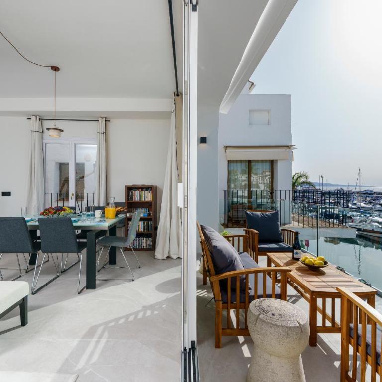 243-Fully Renovated-Puerto Banus Marbella Front Line Penthouse - Apartamento de 3 dormitorios - 5