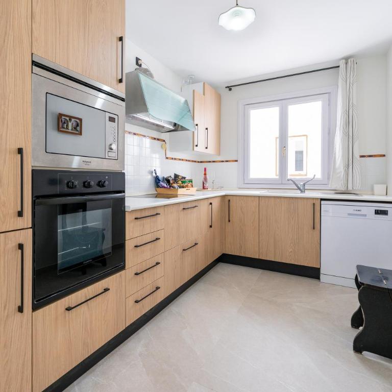 243-Fully Renovated-Puerto Banus Marbella Front Line Penthouse - Apartamento de 3 dormitorios - 34