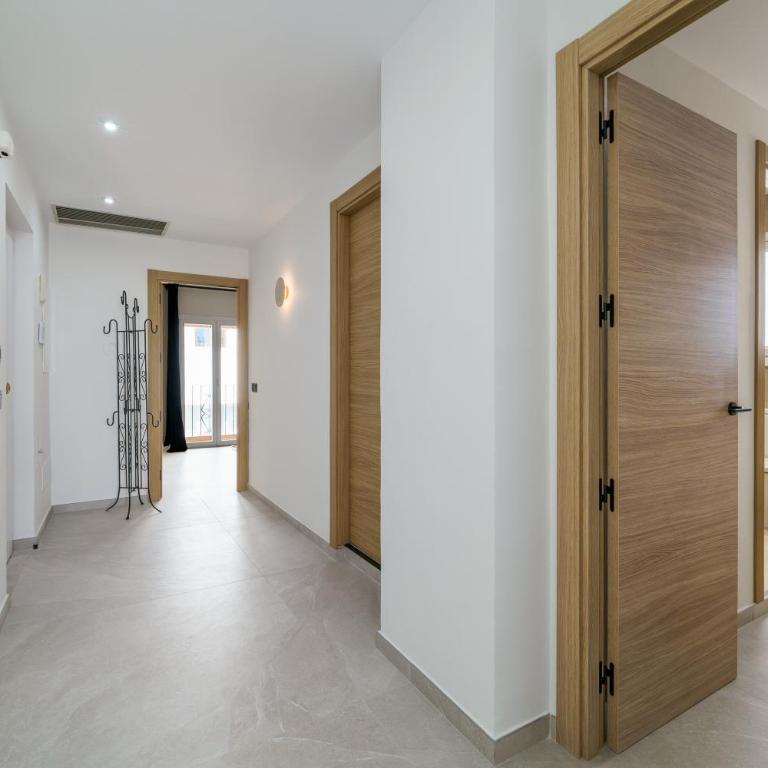 243-Fully Renovated-Puerto Banus Marbella Front Line Penthouse - Apartamento de 3 dormitorios - 36