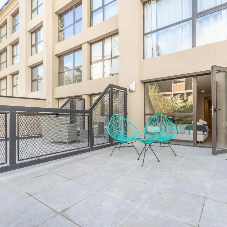 Depto con terraza y estacionamiento - Apartamento de 1 dormitorio - 5