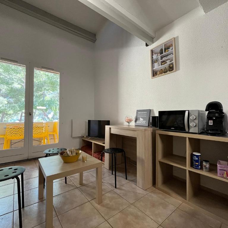 Plage à 5 min - A Bandol - Wi-Fi pro - Parking x2 - One-Bedroom Apartment - 10