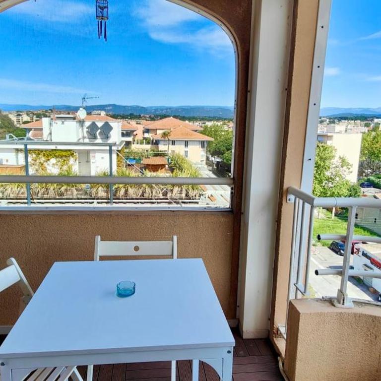 Lovely studio with balcony - near the beach - Estudio - 1