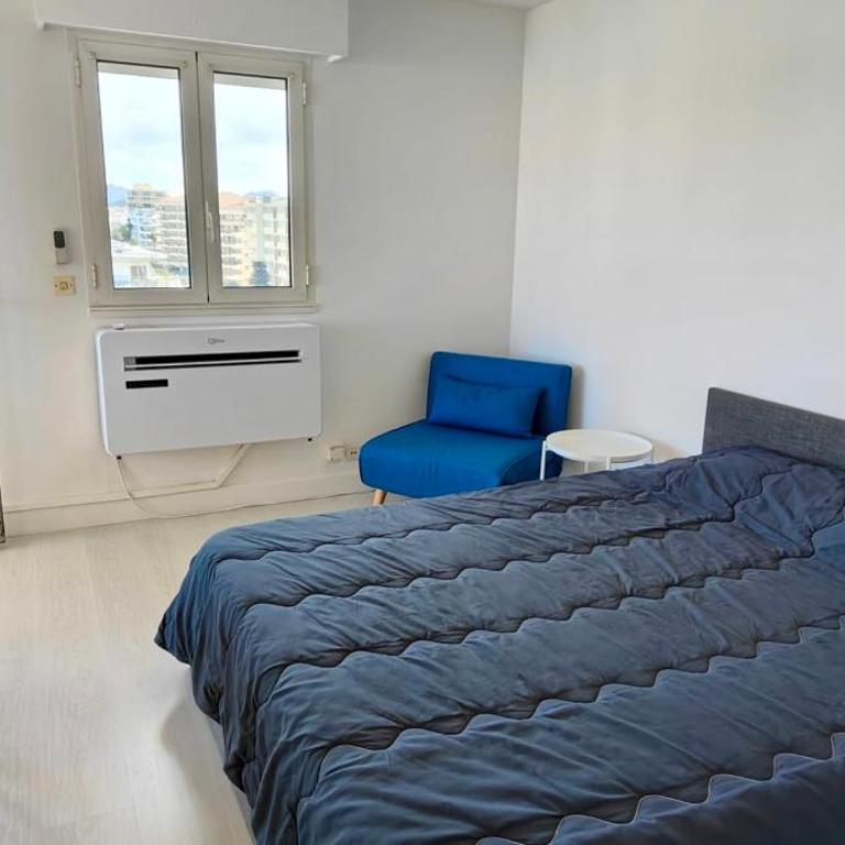 Lovely studio with balcony - near the beach - Estudio - 2
