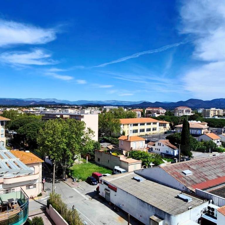 Lovely studio with balcony - near the beach - Estudio - 9