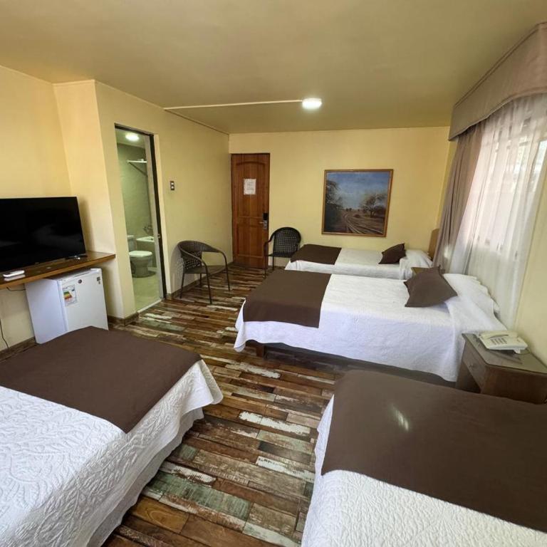 Hotel Cano - Habitación cuádruple - 1