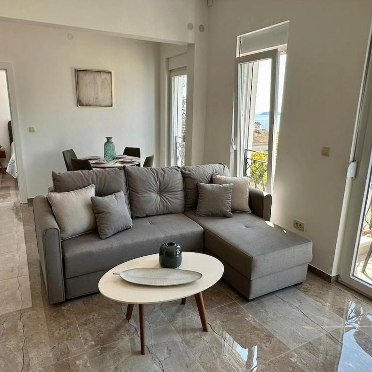 Casa M- 1-Bedroom Apartment Seaview #4 - Brand New - Apartman s 1 Spavaćom Sobom, Balkonom i Pogledom na More - 1