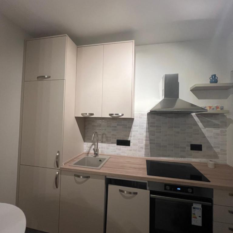 Eva studio - One-Bedroom Apartment - 2