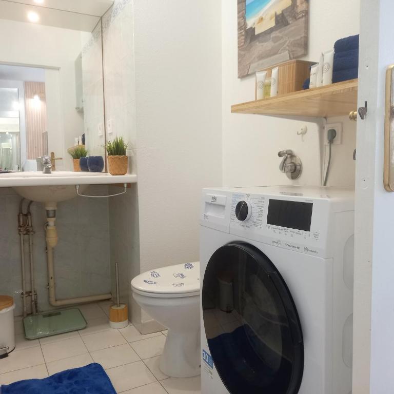 Adorable studio à 200m de la mer , frais , bien équipé et proche des commodités - Apartamento de 1 dormitorio - 22