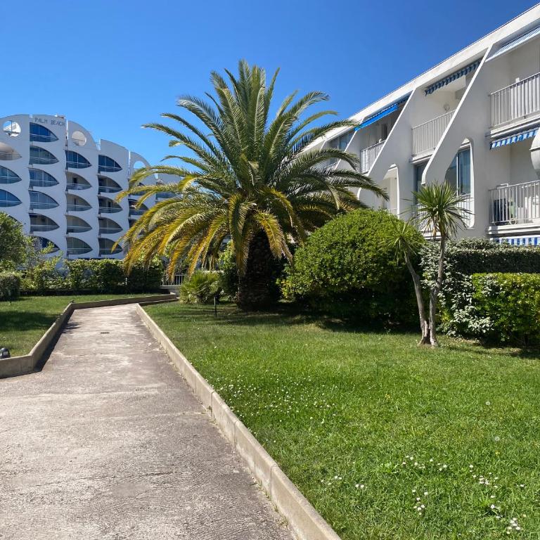 Le Souéhla Appart 4 pers-Piscine Wifi Parking Mer - Studio - 17