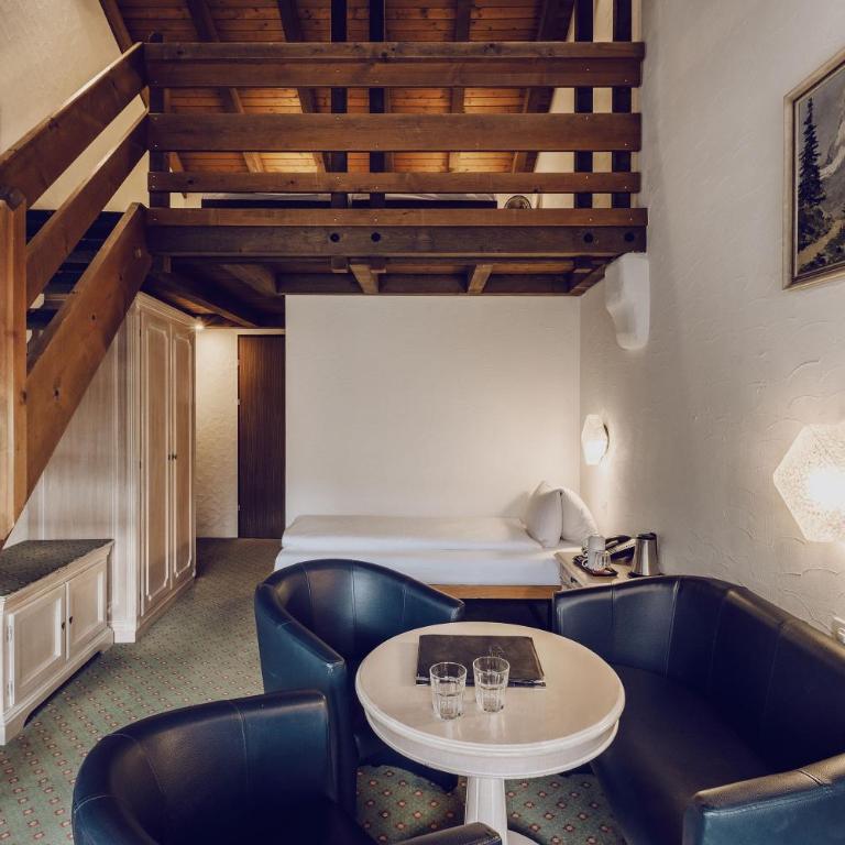 Hotel Chalet Swiss - Family Quad Room with Balcony - 6