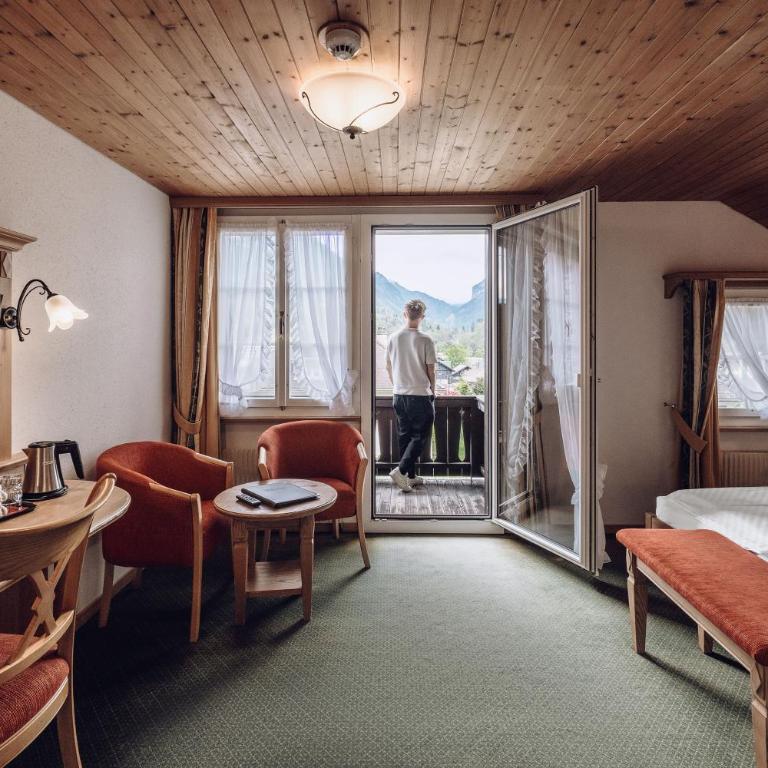 Hotel Chalet Swiss - Superior Doppel- oder Zweibettzimmer mit Bergblick - 6