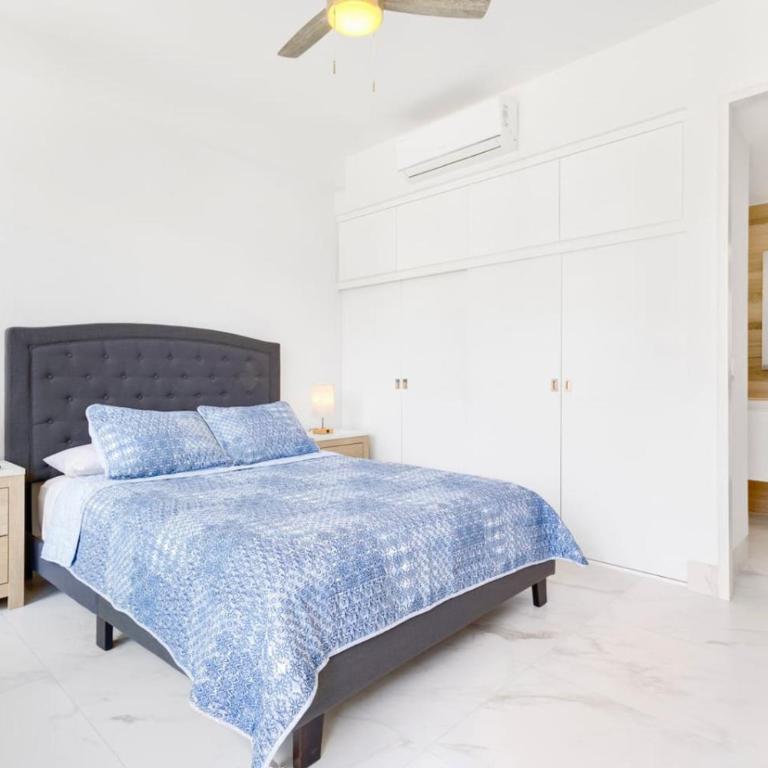 Walk to the beach, great location - Apartamento - 14