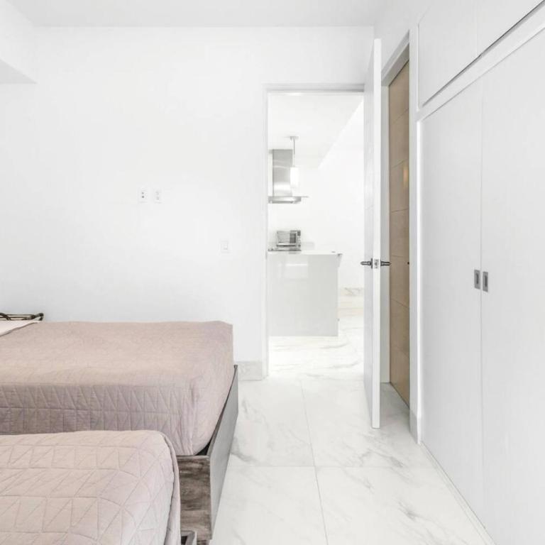 Walk to the beach, great location - Apartamento - 17