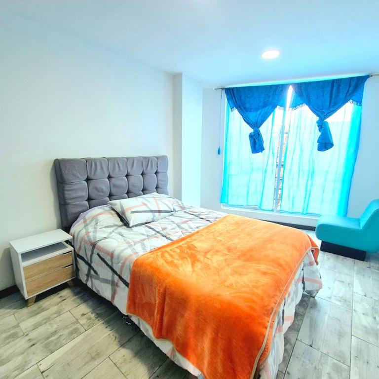 Bonito Apartamento, Grande y Excelente Sector - Apartamento de 2 dormitorios - 2
