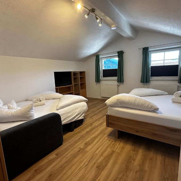 Apart Bader - Apartment mit Blick auf die Berge - 1