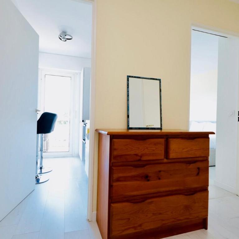 Baies de Juan - Apt 4 Pers - Pool - Air Conditioning - One-Bedroom Apartment - 28