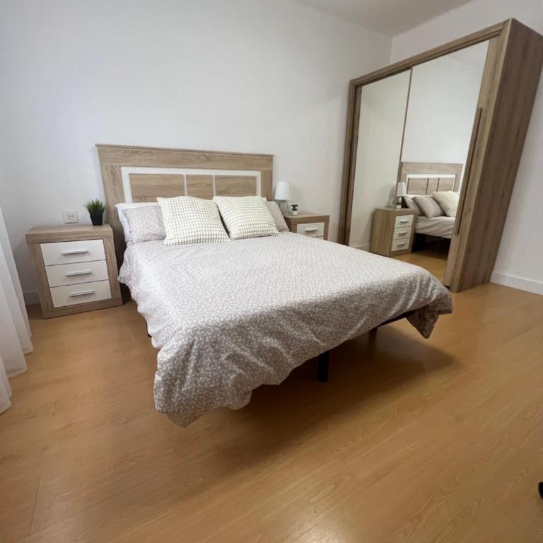 Apartamento Príncipe, playa El Arbeyal - Three-Bedroom Apartment - 3