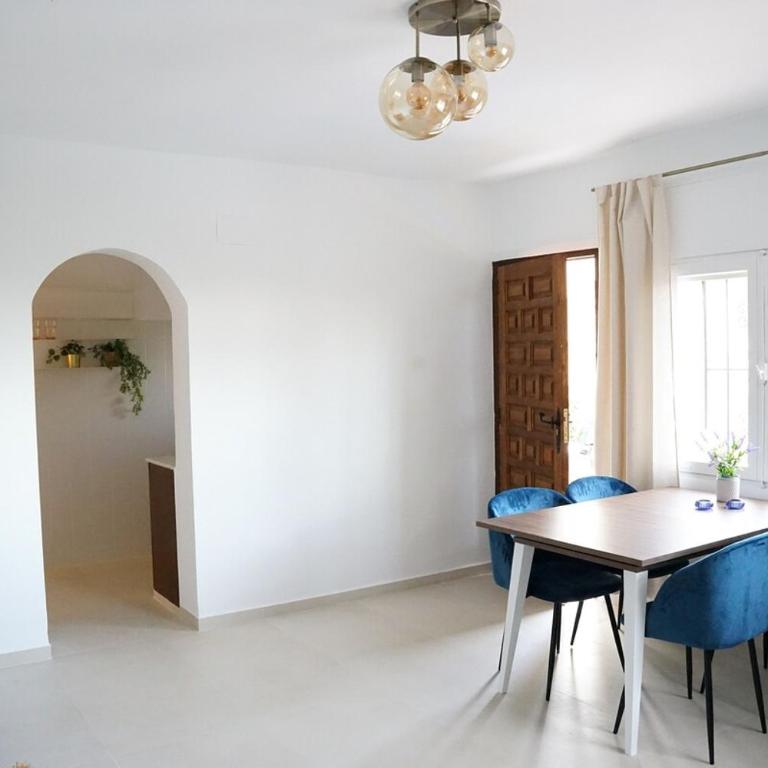 Beautiful villa with private pool and amazing view - Villa - 21