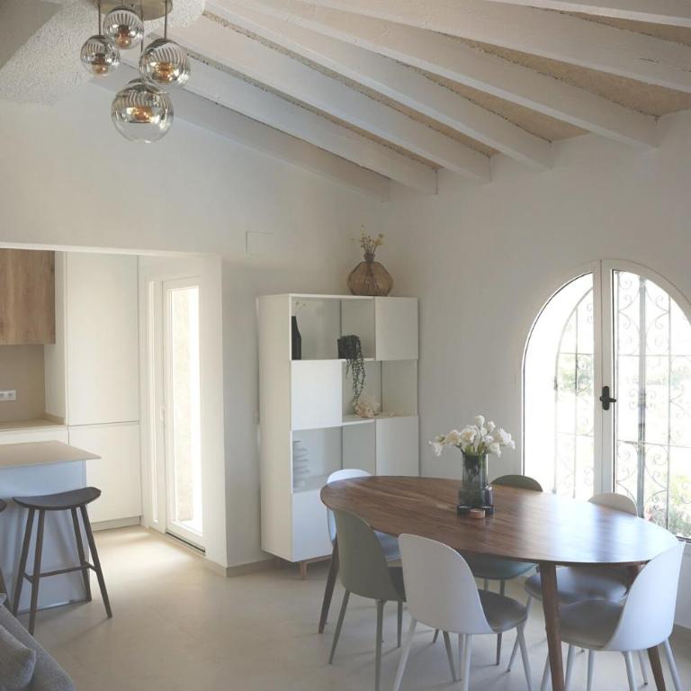 Beautiful villa with private pool and amazing view - Villa - 33
