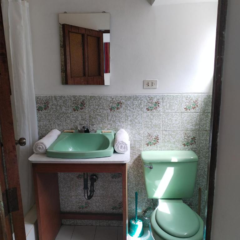 El Jardín de Jeni - Twin Room - 3