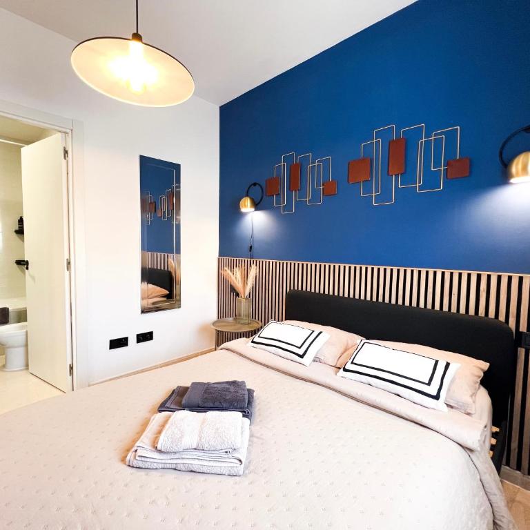 Roquetas Coastal Escape - One-Bedroom Apartment - 12