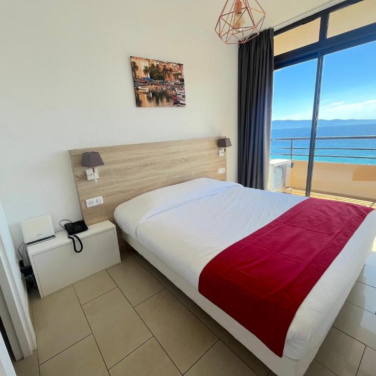 L'AZUR des calanques - T2 avec Piscine Chauffée & Vue Mer Exceptionnelle- Parking & Wifi - Appartement 1 Chambre - 1
