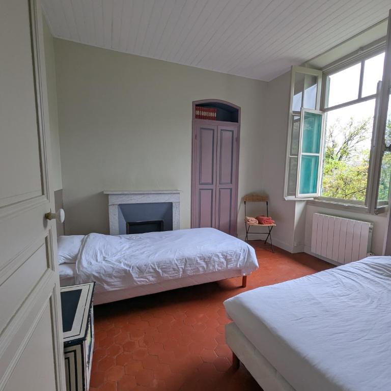 Maison de famille entre mer & collines - Charme, citronniers et tranquillité - accès marche et sentier 3 min - Maison 4 Chambres - 22