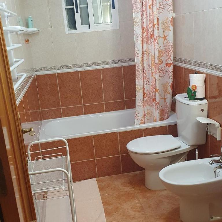 Apartment house Sungrila, 3 rooms, kitchen and terrace - Apartamento de 2 dormitorios - 25