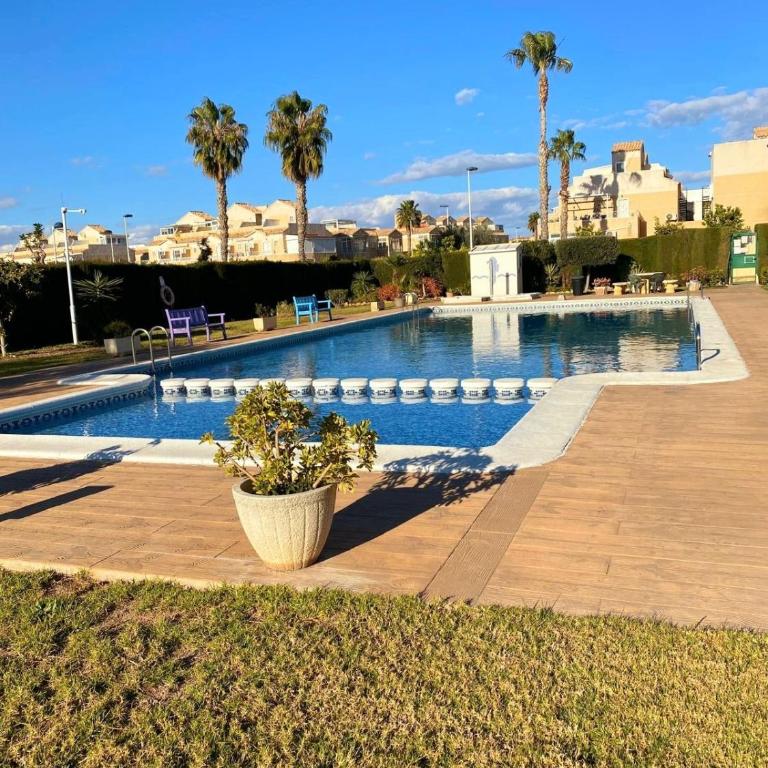 Apartment house Sungrila, 3 rooms, kitchen and terrace - Apartamento de 2 dormitorios - 35