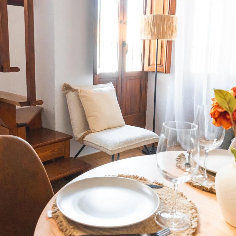 - Apartamento en el corazón de Granada - QH Correo Viejo - Apartment with Terrace - 14