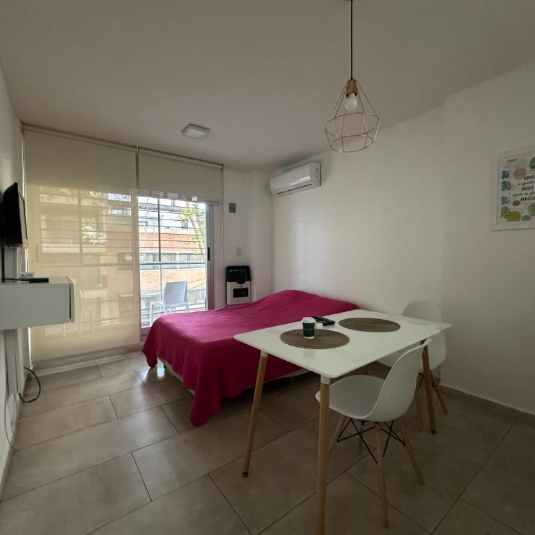 Estudio a metros de Boulevard Oroño - Apartamento de 2 dormitorios - 16