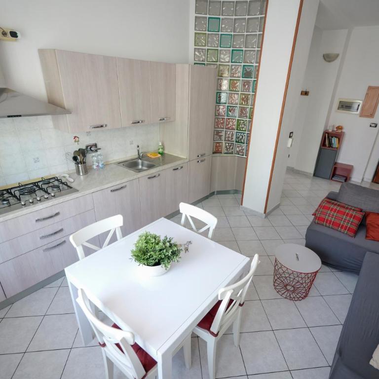 Laura's Home - Appartamento con 2 Camere da Letto - 1