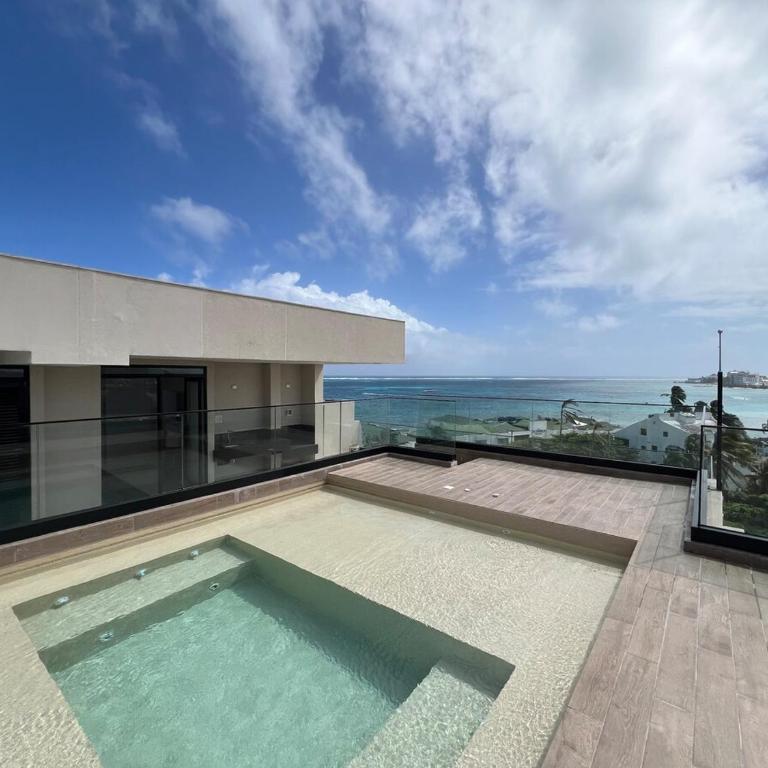 Exclusive Almare cerca a playas - Deluxe One-Bedroom Apartment with Ocean View - 24