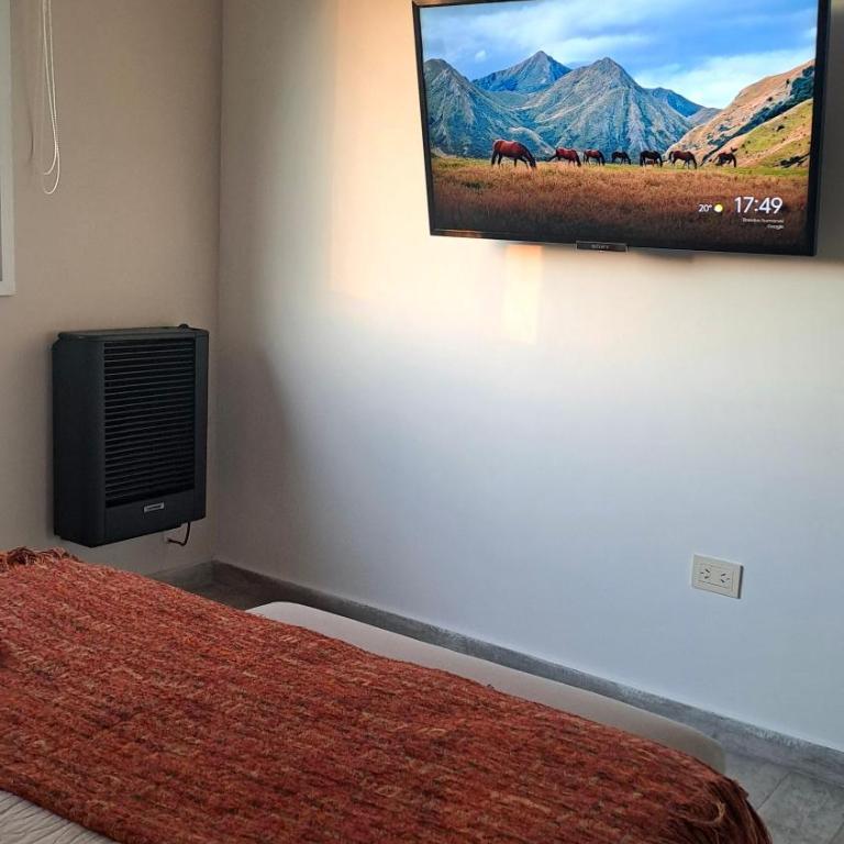 Chill Depto en Zona Centro - Apartamento de 1 Dormitorio con balcón y vistas a la ciudad - 2