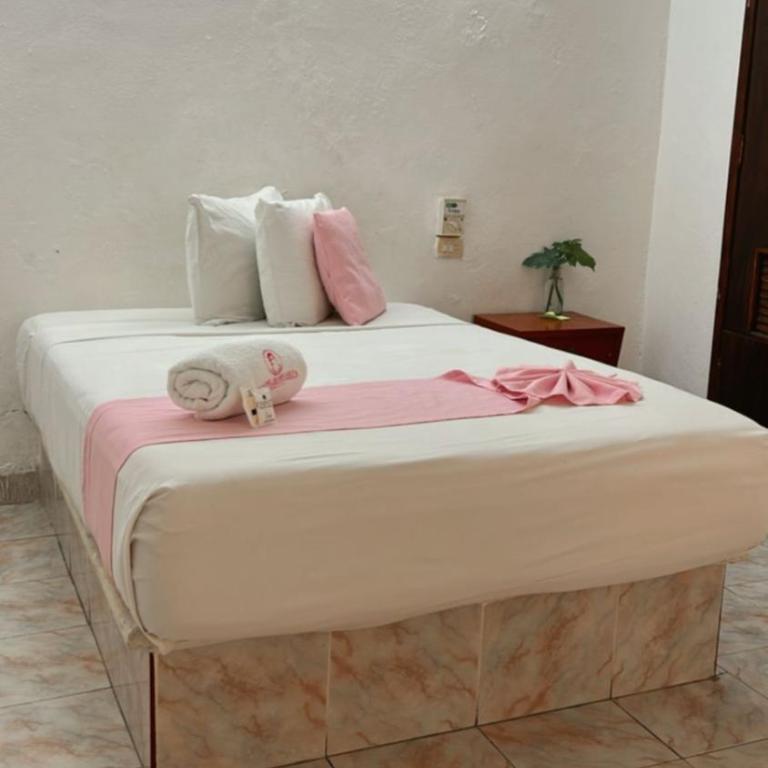 Hotel Margarita - Standard - 8