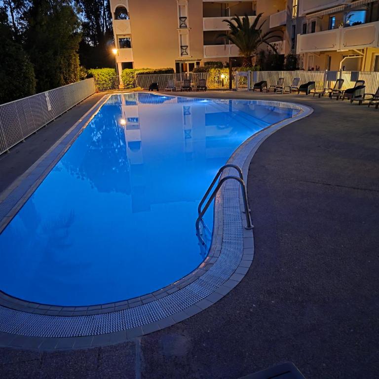 Le Victoria-Centre ville-Piscine-Parking privé-Wi-Fi - Appartamento con 2 Camere da Letto - 3