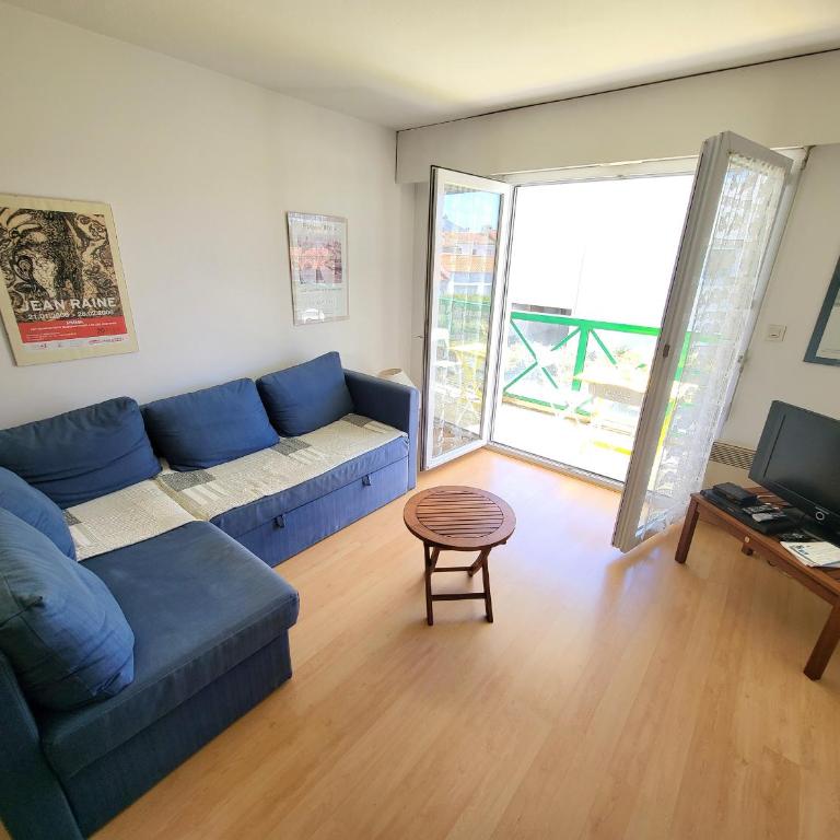 T2 avec Balcon, Parking Privé, à 800m de la Plage et 500m des Commerces - Les Sables d'Olonne - FR-1-92-699 - Apartment (4 Adults) - 2