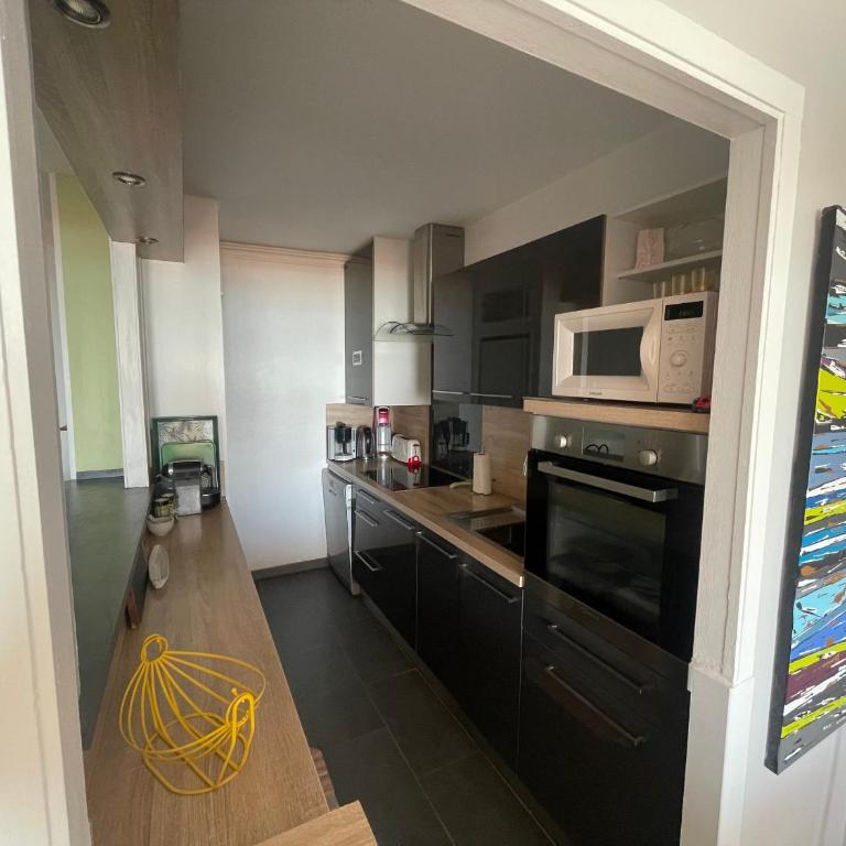 Bel appartement T3 avec balcon, parking et Wi-Fi aux Sables-d'Olonne - FR-1-92-622 - Appartement (4 Adultes) - 21