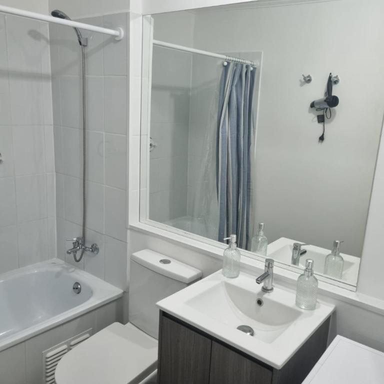 Departamento Centro Puerto Montt - Three-Bedroom Apartment - 8