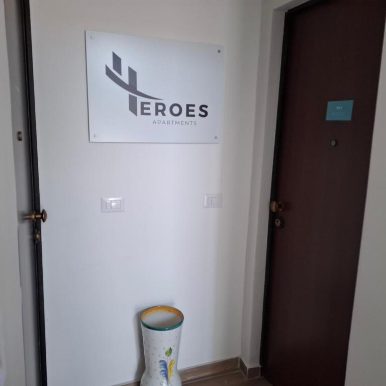 Heroes Apartments - Appartamento Superior con 1 Camera da Letto e Balcone - 1