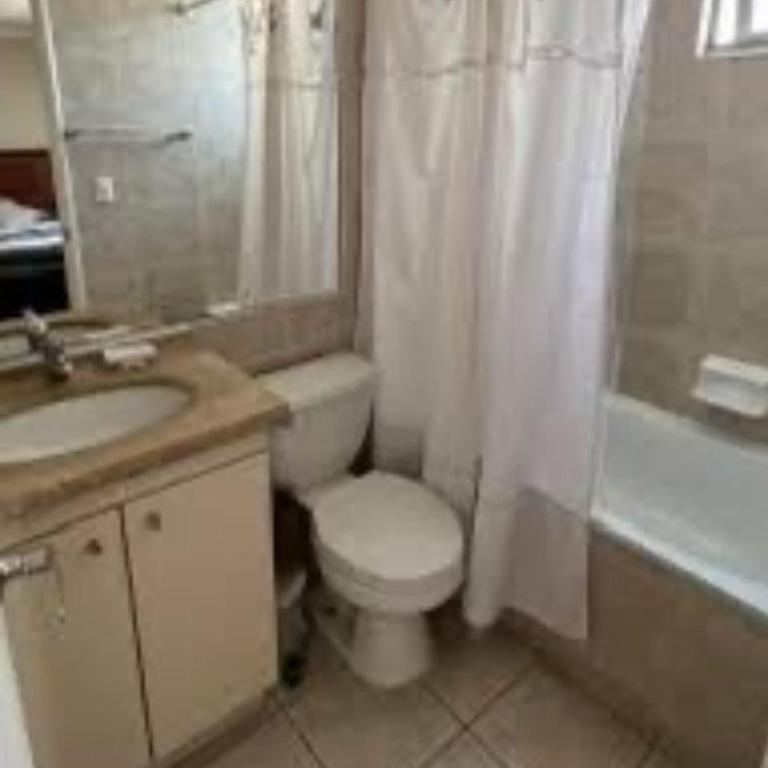 A pasitos de la playa Acapulco y 3 cuadras del casino - Apartamento de 2 dormitorios - 1