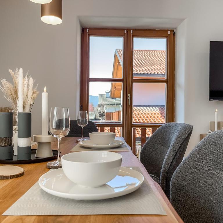 ALPINESTAY #1 - Apartment für 6 - Bergblick, Balkon, Kamin, Kino, Yoga, Parkplatz - Apartment mit 2 Schlafzimmern - 33