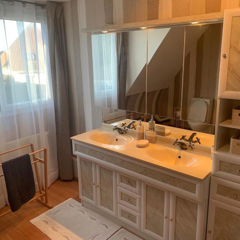 Maison Cléopâtre 4 minutes à pied de la plage 3 chambres véranda jardin parking privé - Haus mit 3 Schlafzimmern - 36