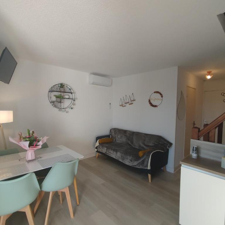 Côté Marina - Two-Bedroom Apartment - 6