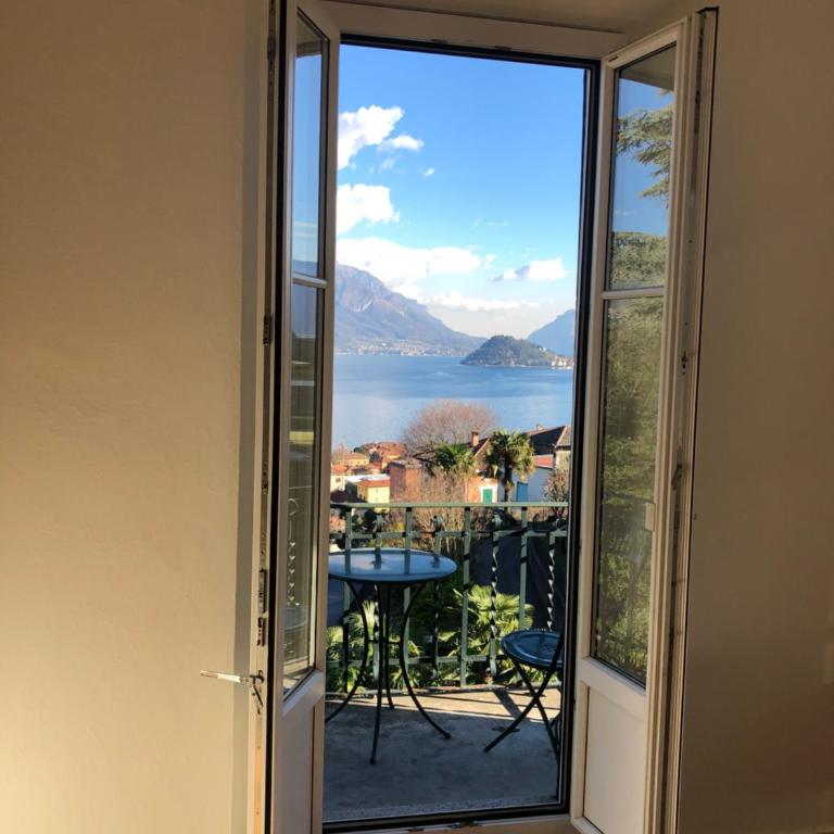 Hotel Loveno - Deluxe Doppel-/Zweibettzimmer mit Seeblick - 1
