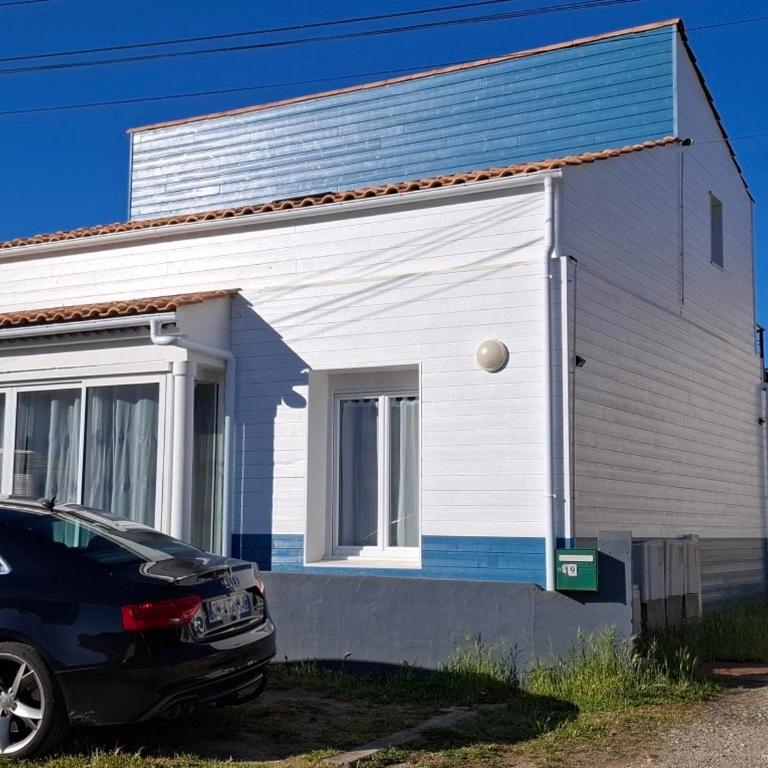 A seulement 150m plage et rue piétonne, maison 90m2, 6 personnes avec parking privé et 2 terrasses sud - Maison 2 Chambres - 42